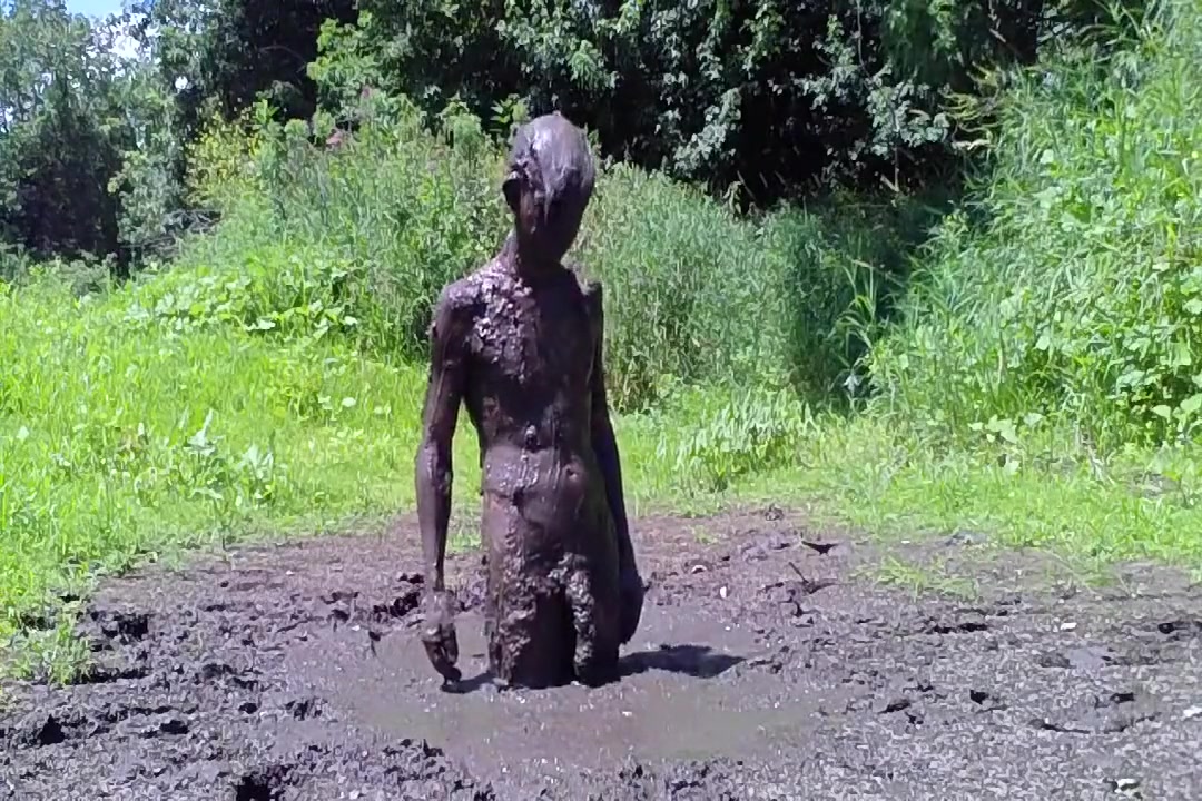 brian bechamp add photo naked men in mud