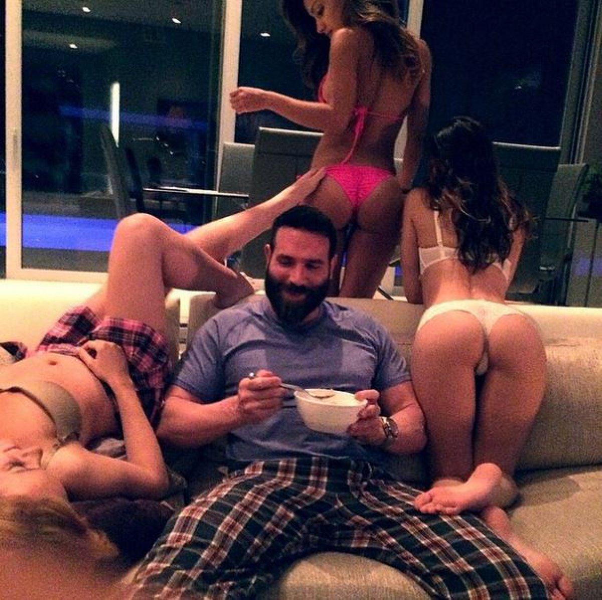 albert borces recommends Dan Bilzerian Dick Size