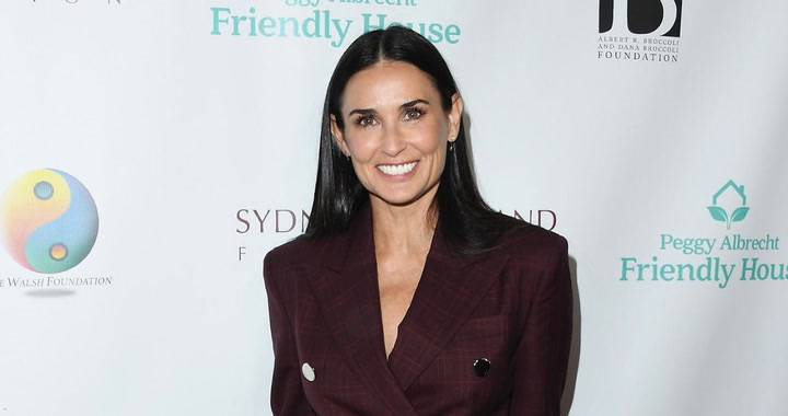 al lentz recommends demi moore bared all for oui pic