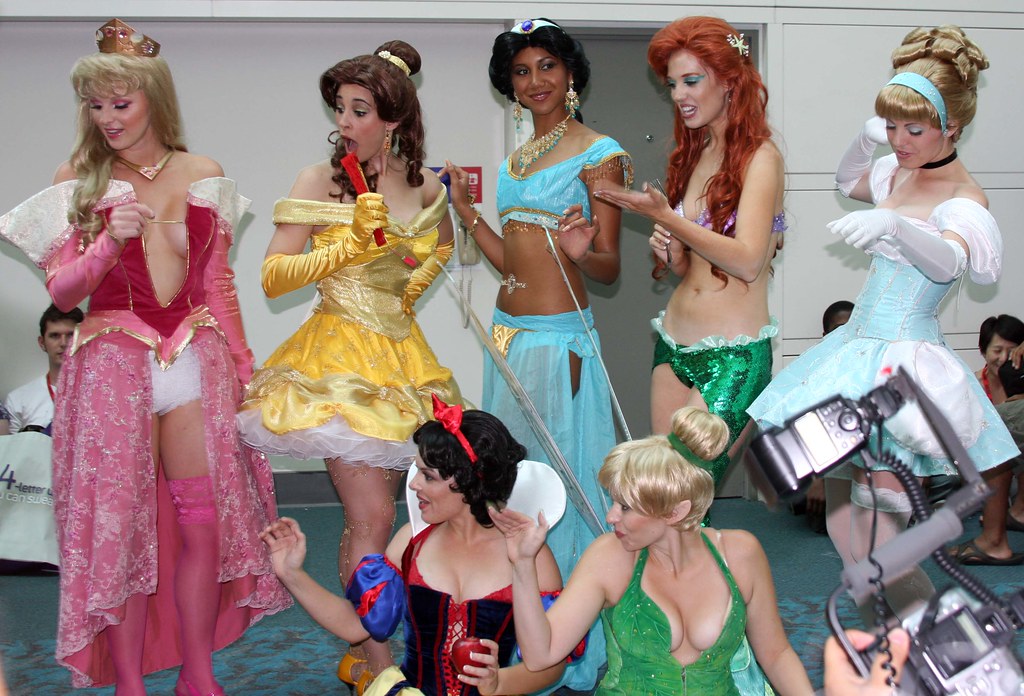 anthony saputra add disney princess costume porn photo