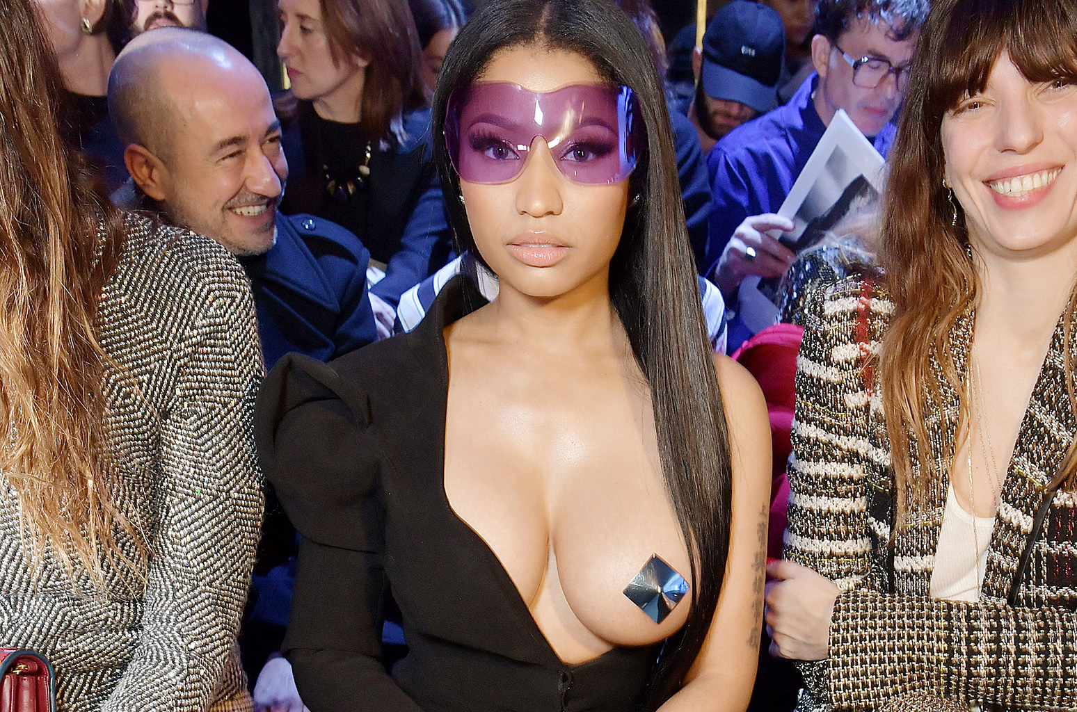 daryl fischer recommends nicki minaj shows off her boobs pic