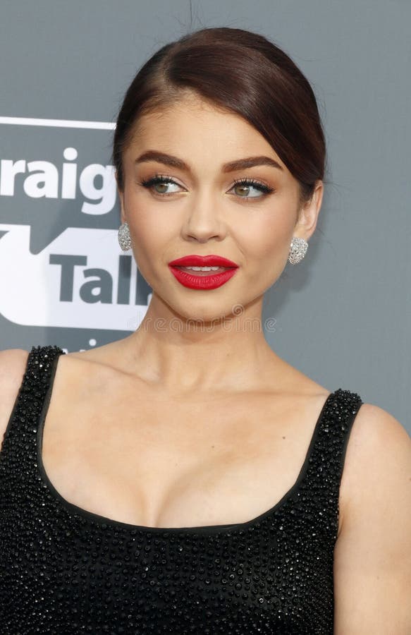 alison palmer recommends sarah hyland blowjob pic