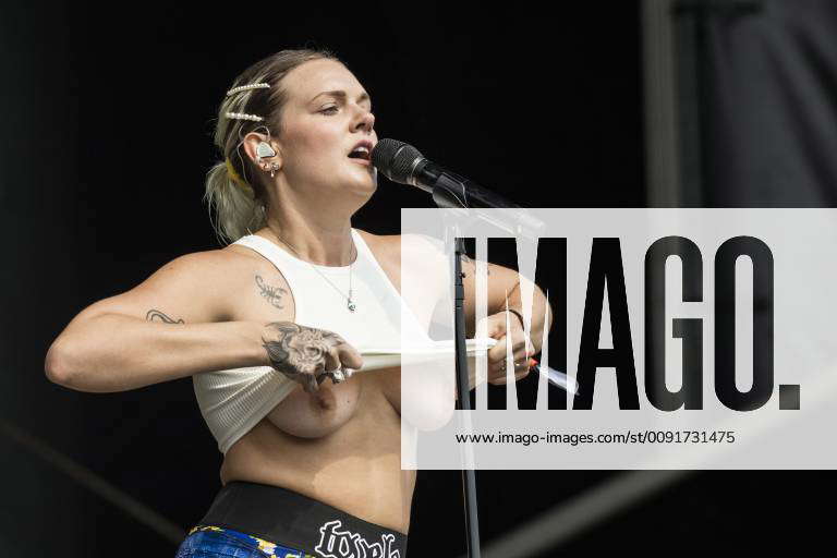 brian scheid recommends tove lo boobs pic