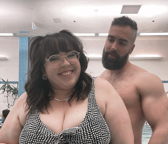 bibiana valencia recommends fat girl hot guy pic
