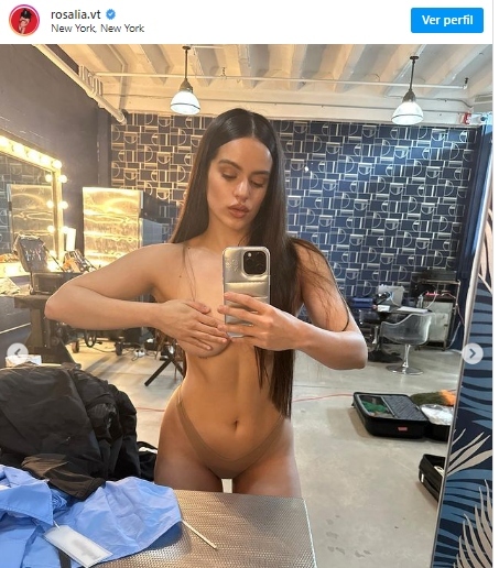 christina chiang add photo full frontal selfie