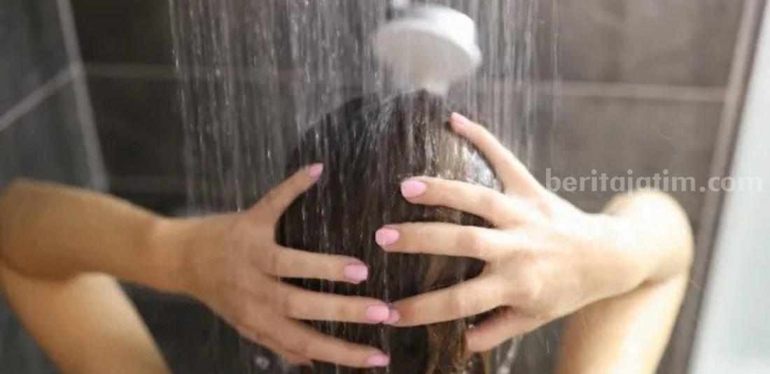 chin yi jun recommends girls in shower tumblr pic