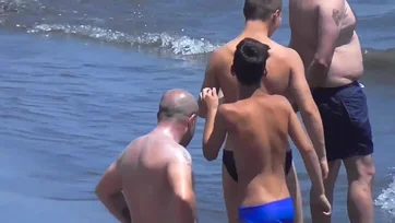 Guy On Beach In Speedo Fucks Girl On Beach Porn massage sweden