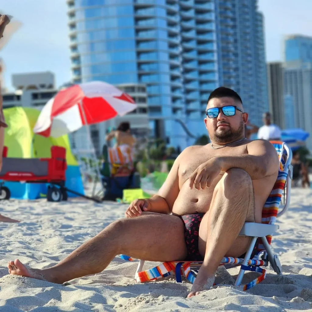 dangelo scott recommends Haulover Beach Nude Pictures