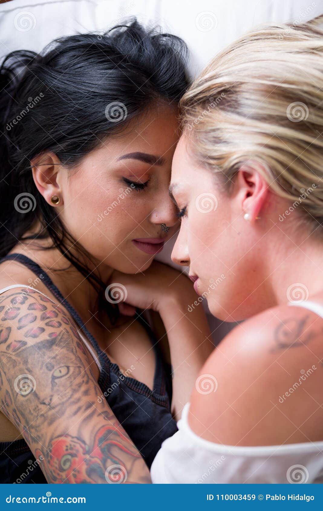 amy gulbransen recommends hot blonde lesbians kiss pic