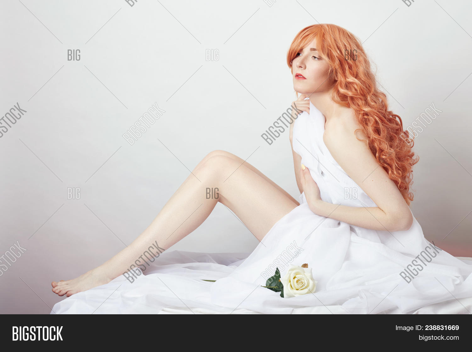 benjamin edward stiller recommends Hot Redhead Naked Female Sitting