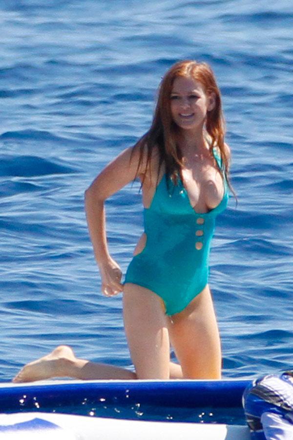 claude brousseau recommends Isla Fisher Sexy Pics