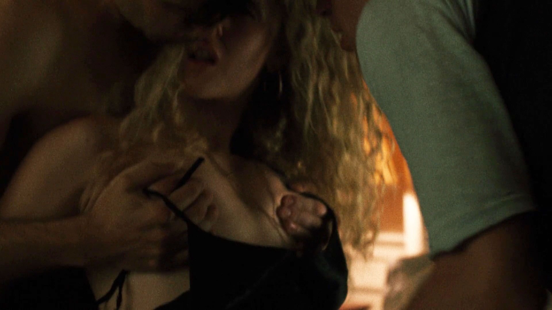 ali haadi add juno temple sex tape photo