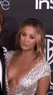 annia rodriguez recommends Kaley Cuoco Shake Weight Gif