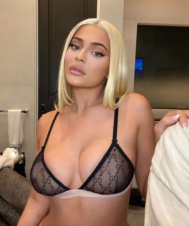 bob bourassa recommends Kylie Jenner Flashes Boobs