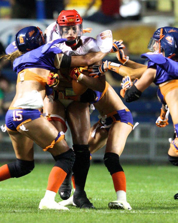 carol cifuentes recommends Lfl Wardrobe Malfunction Images