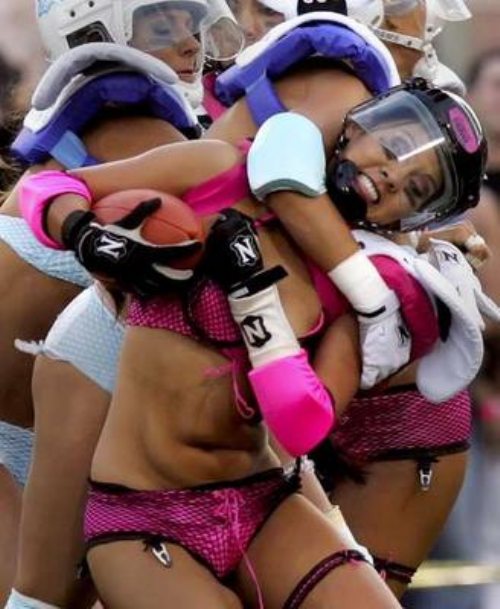 alex arley recommends lingerie football league nipple pic