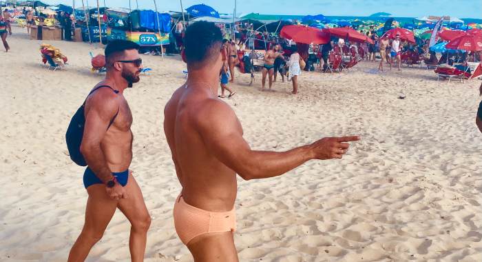 alex novelo recommends Male Nude Beach Photos