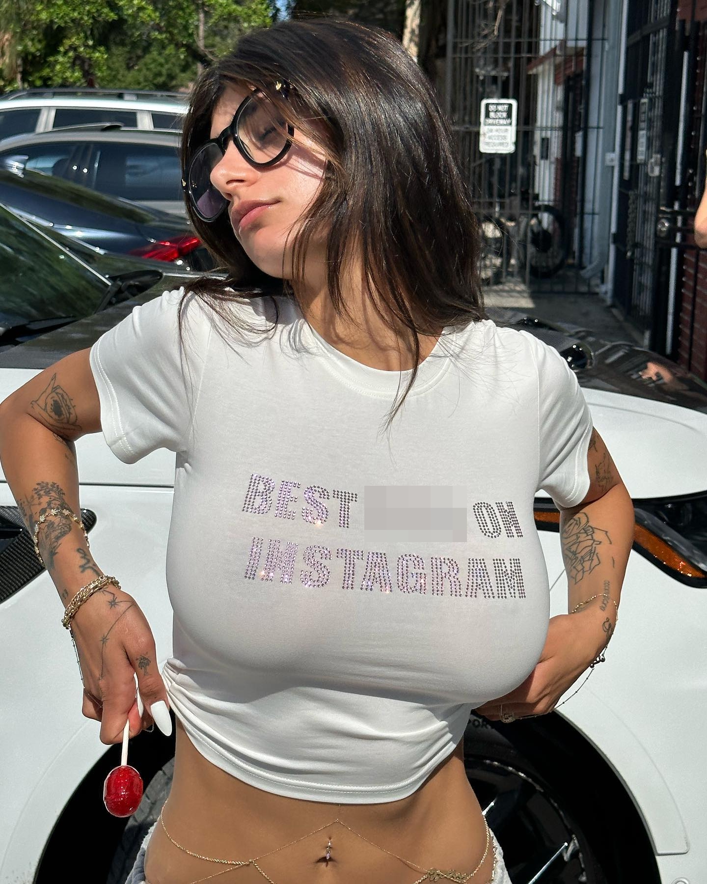 beverly whitfield recommends mia khalifa sexy tits pic