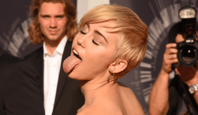 chris blakeley recommends Miley Cyrus Jerk Off
