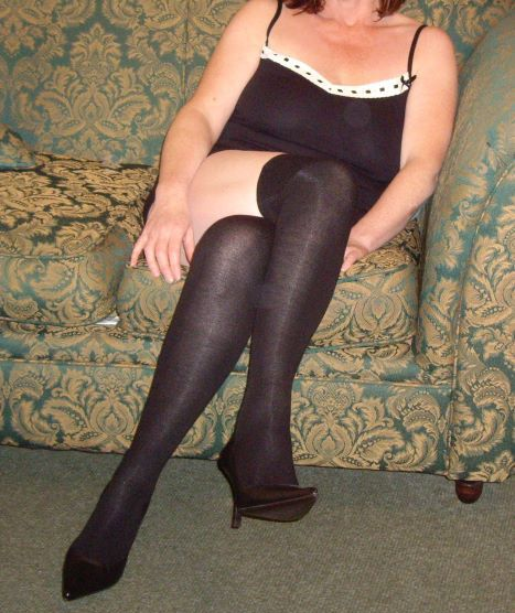 brenda goodfellow recommends Mom In Black Stockings
