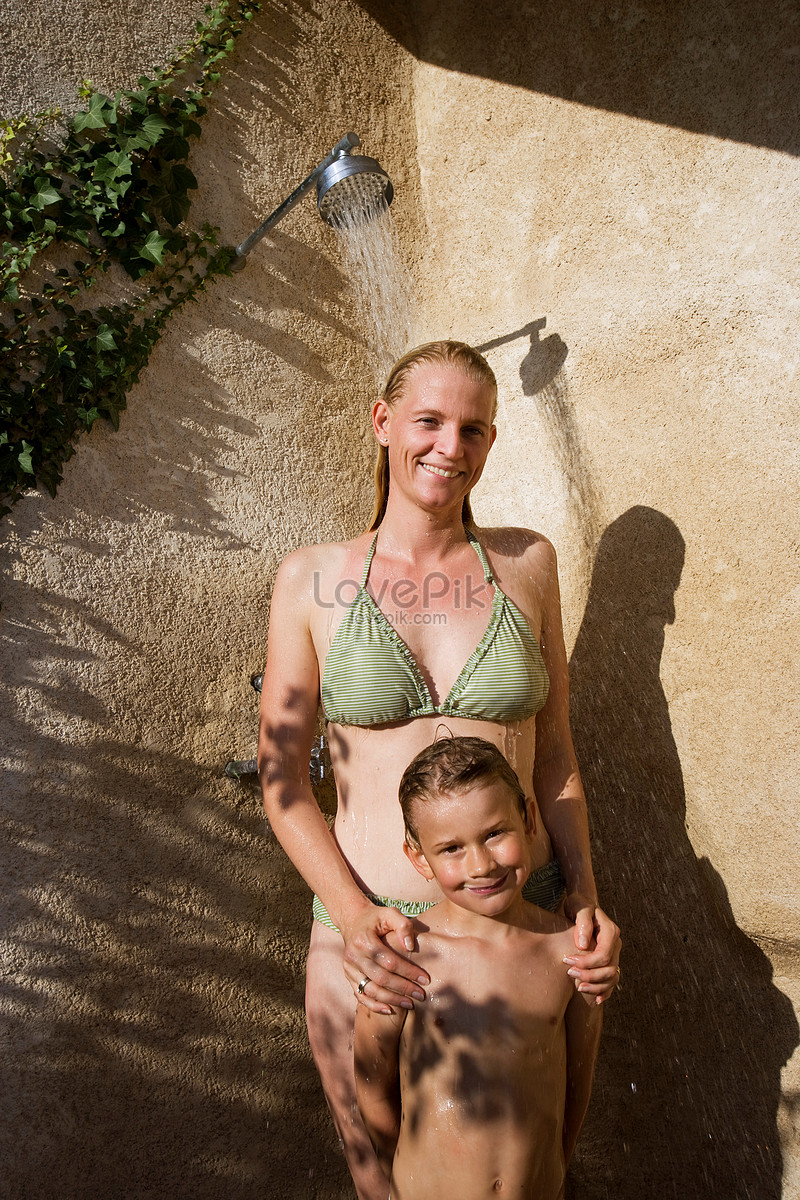 chantelle mclean recommends Mother And Son Nudists