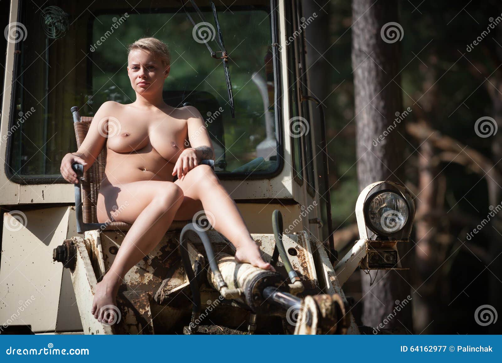 casper steenkamp recommends naked girls on tractors pic