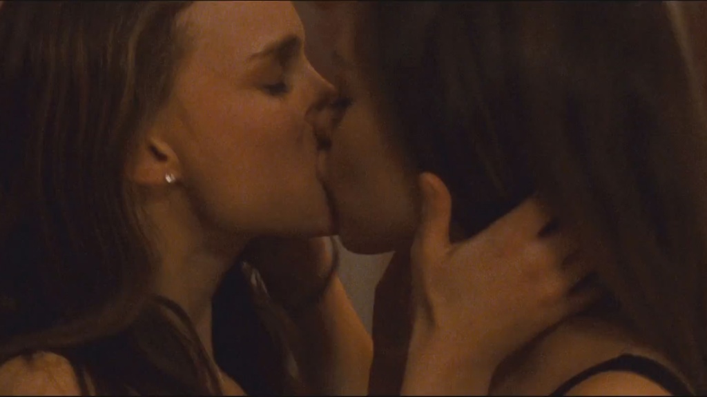 Best of Natalie portman mila kunis sex scene