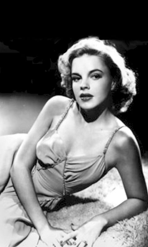 catherine trammel recommends Nude Pictures Of Judy Garland