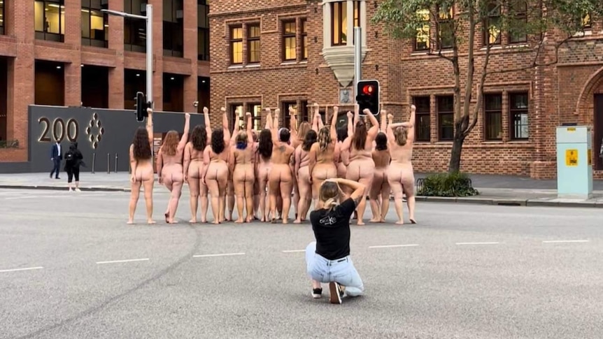 casey deckert recommends Nudist Women In Public