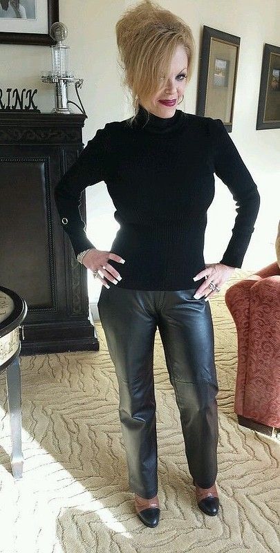 ciaran devenney recommends Older Women In Leather Pants