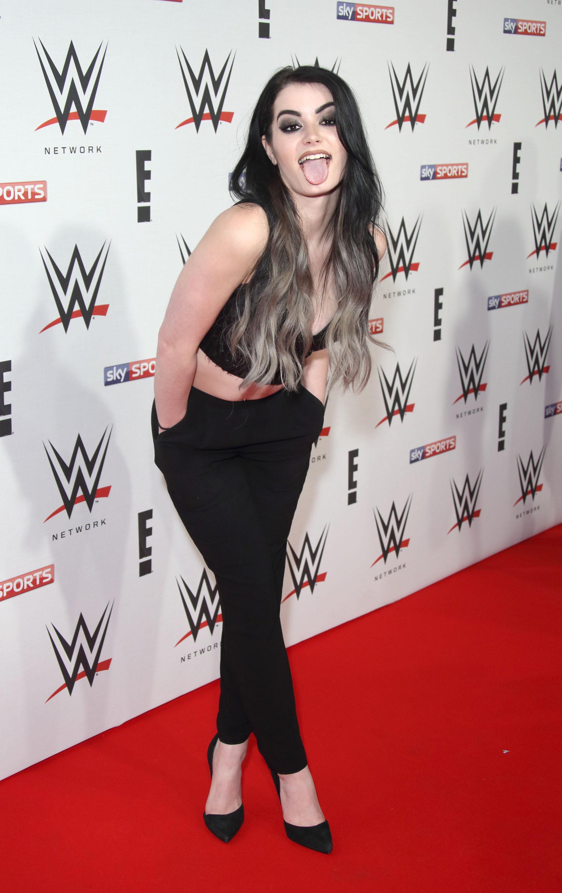 dave too recommends paige wrestler nude pic