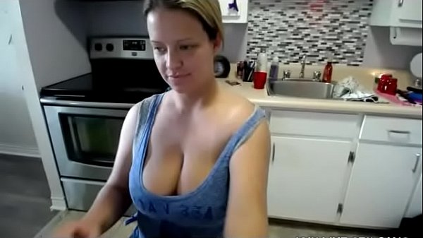 dalei recommends Porn Big Tits Fuck In Kitchen