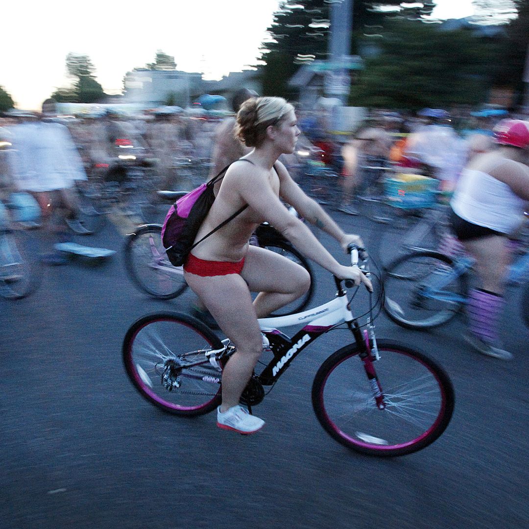 portland naked bike ride pictures