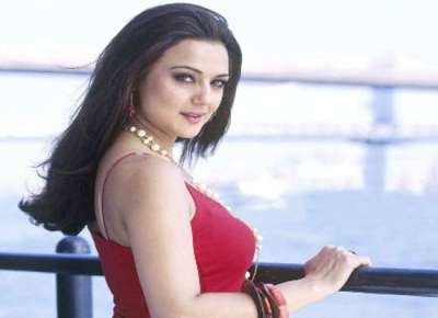 damien cobb add preity zinta hot seen photo