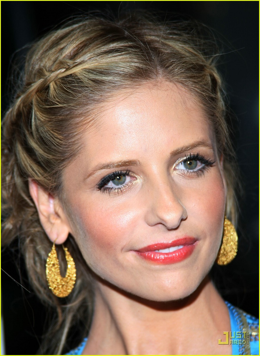 augustine george recommends Sarah Michelle Gellar Piercings