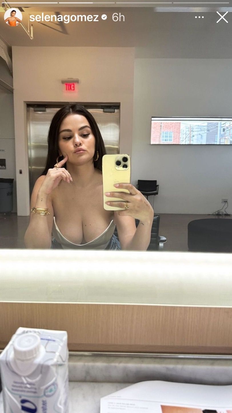 selena gomez nude shots