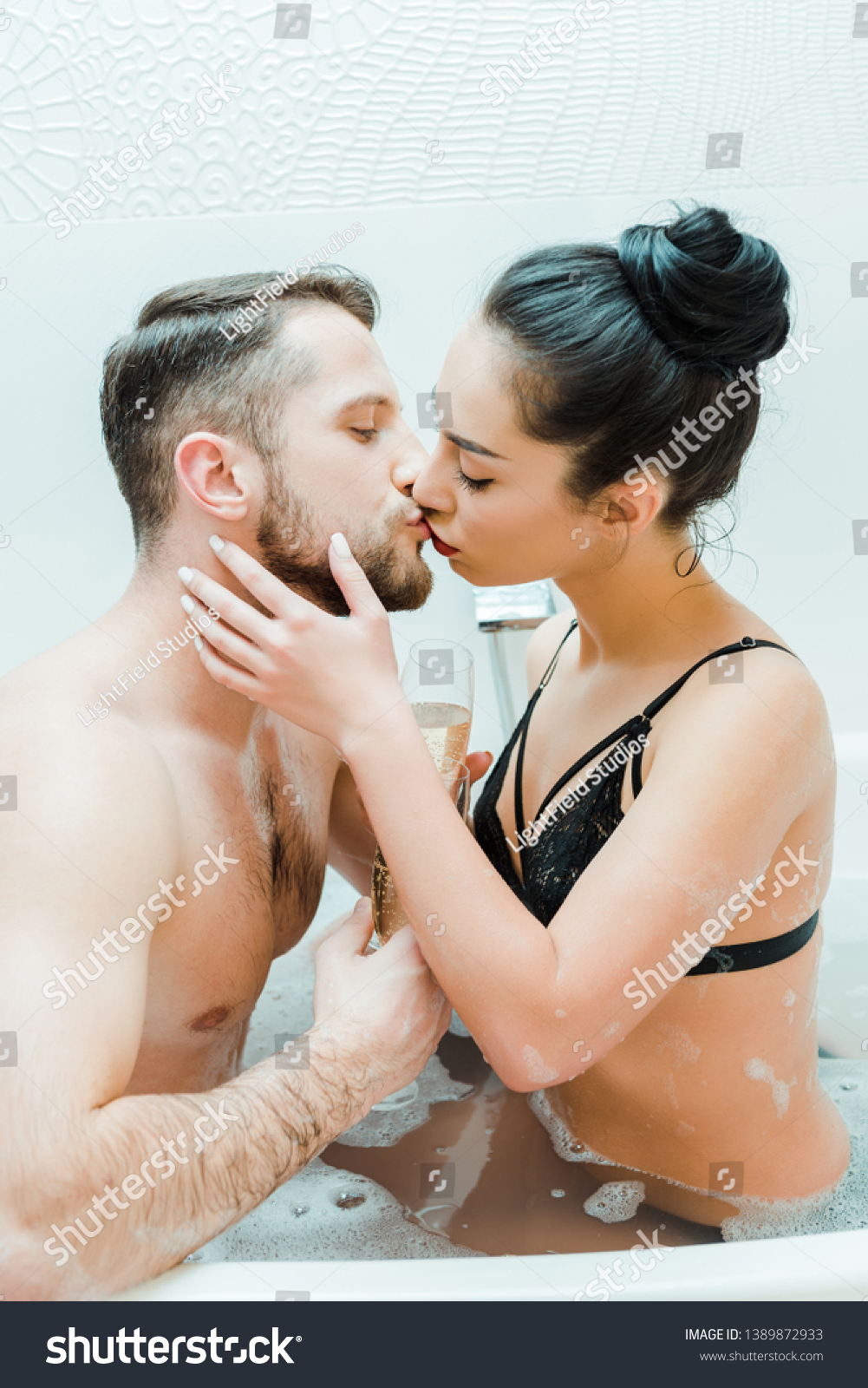 dan zacharias recommends sexy women kissing men pic