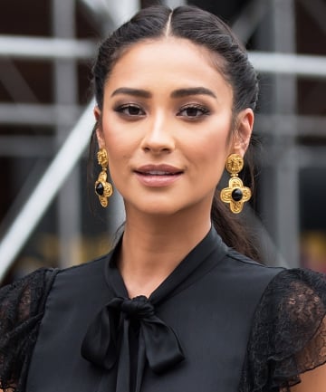 andrea pandrea recommends Shay Mitchell Nipples