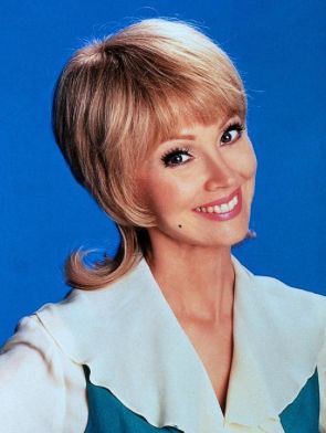 Shelley Long Nude sex pictures