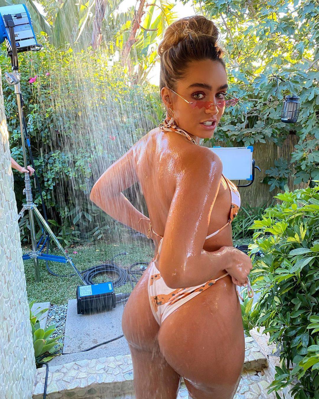 annie lafferty recommends Sommer Ray Nsfw