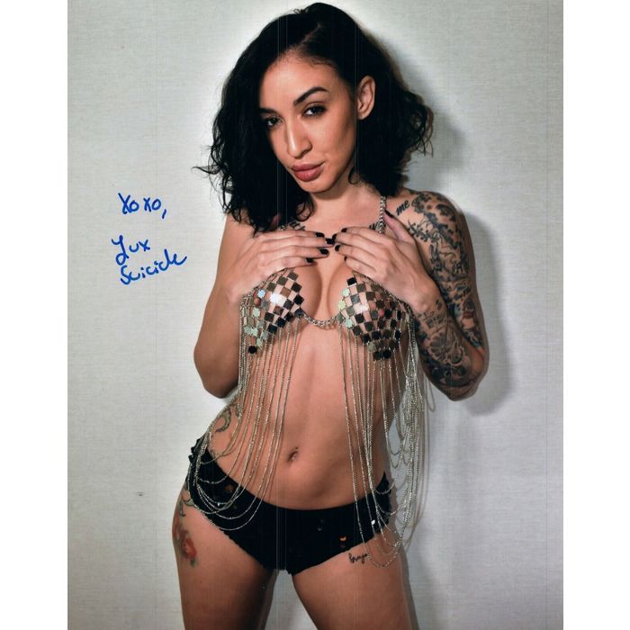 diane couturier add suicide girls pin up photo