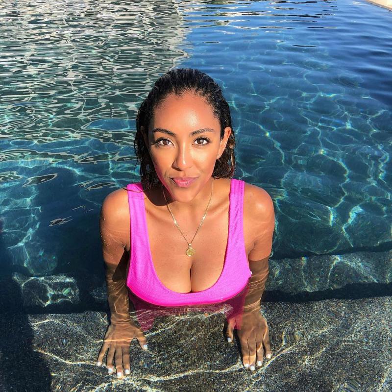 tayshia adams boobs