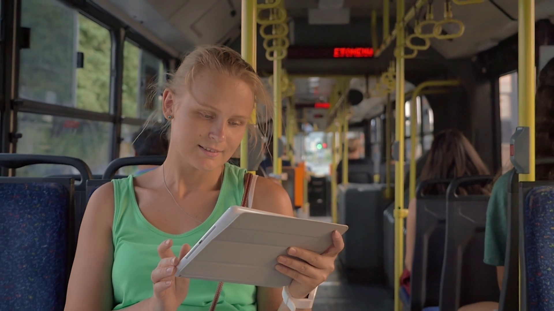 daniel ince recommends touch woman in bus pic