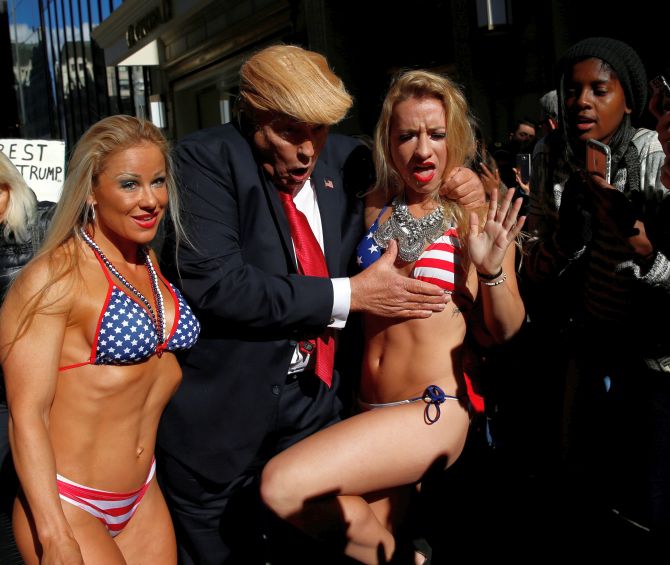 Trump Bikini Girls che chiavano