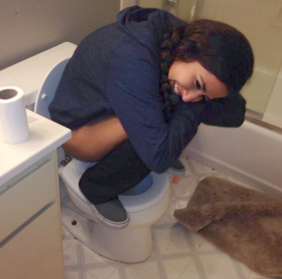 angel aguayo share women peeing in toilet photos