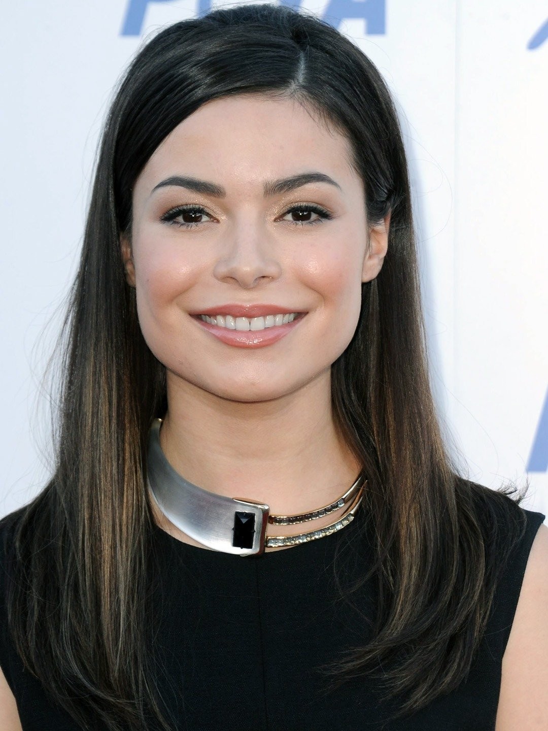 babalola toyosi recommends Young Miranda Cosgrove Nude